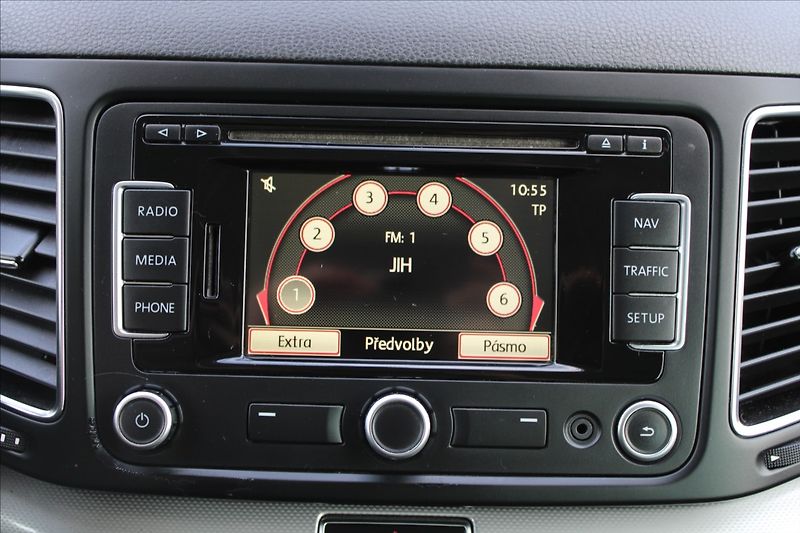 Volkswagen Sharan 2,0 TDI  AUTOMAT,7 MÍST - fotka 11 z 26