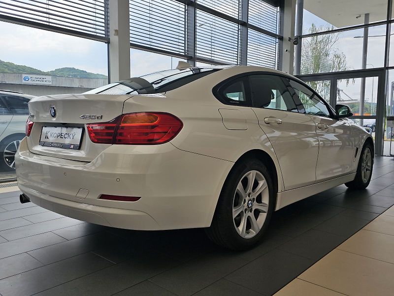 BMW Řada 4 420d xDrive - fotka 6 z 22