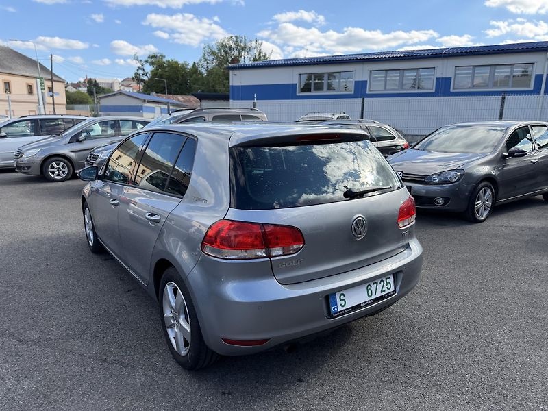 Volkswagen Golf 1.2 Tsi 77kw - fotka 2 z 11