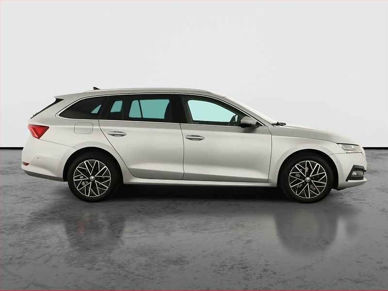 Škoda Octavia (2022) Style Plus 2.0 TDI, ČR,1.maj - fotka 6 z 15