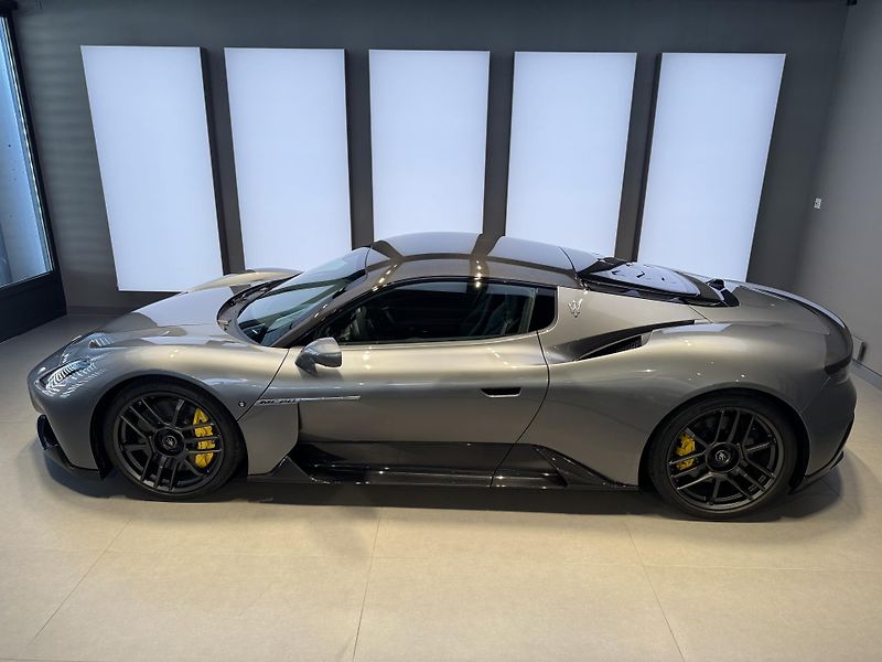Maserati MC20 (2023) 630HP*PPF*FULL CARBON* - fotka 5 z 24