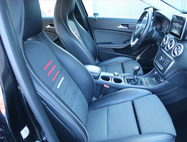 Mercedes-Benz Třídy A (2016) A 180, Serv.kniha, Kůže - fotka 9 z 15