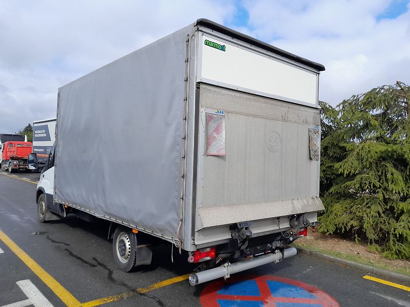 Iveco 35S18 3,0L 10 palet čelo - fotka 17 z 39