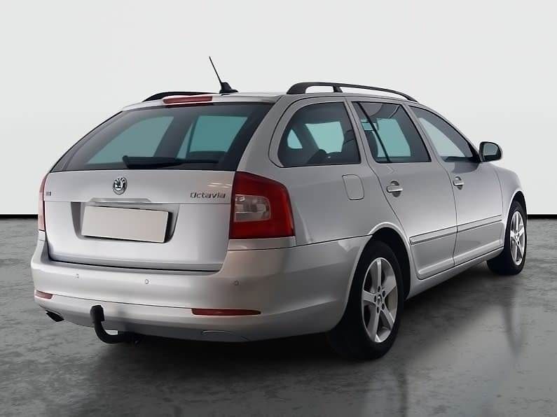 Škoda Octavia (2013) Ambition 2.0 TDI, ČR,1.maj - fotka 5 z 17