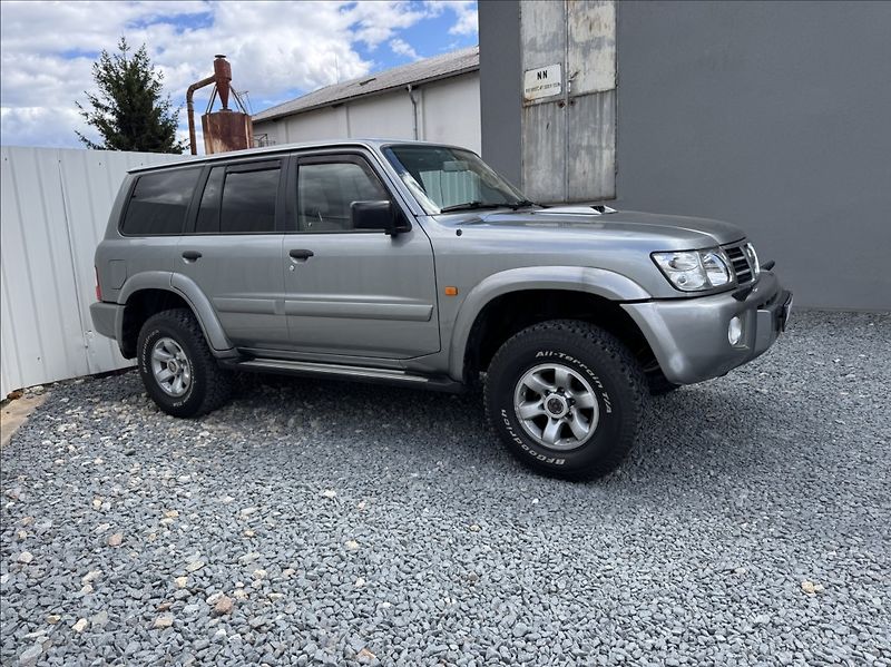 Nissan Patrol 3,0 Di GR Wagon 4X4 - fotka 1 z 50