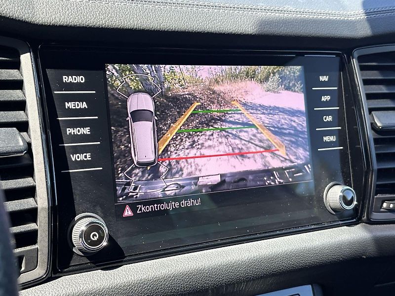Škoda Kodiaq (2023) 2.0 TSI 4x4 DSG Sportline+ - fotka 12 z 33