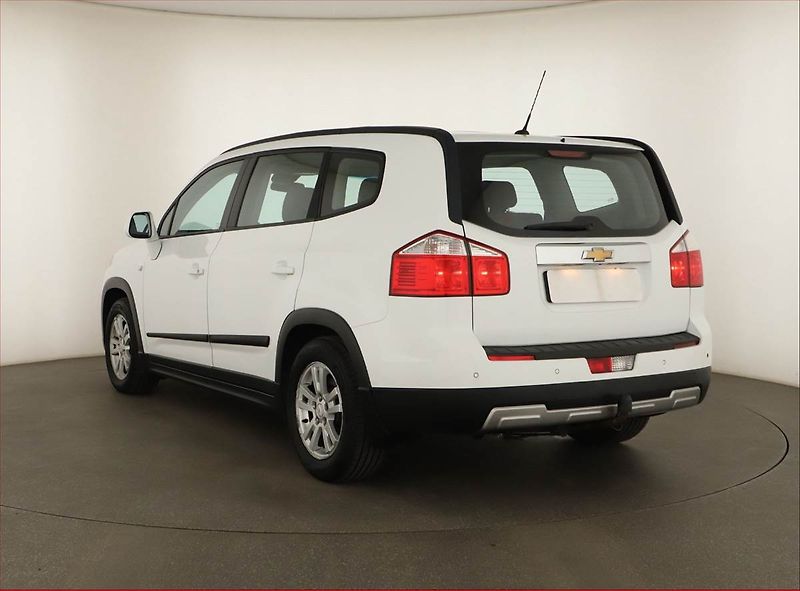 Chevrolet Orlando (2012) 2.0 VCDi, 7 míst, Tempomat - fotka 4 z 14