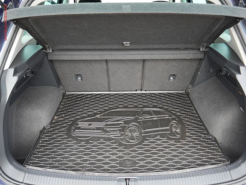 Volkswagen Tiguan (2018) 2.0 TDi 4x4, 1.maj,ČR, DSG - fotka 7 z 20