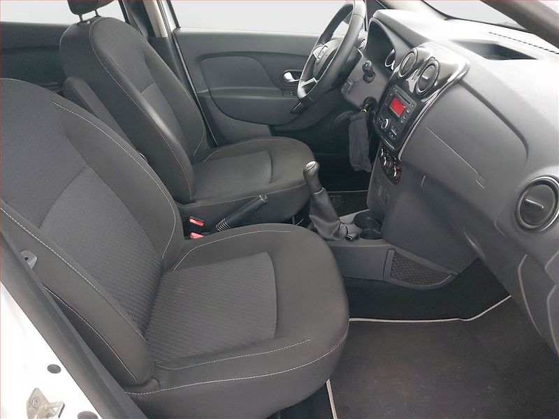 Dacia Sandero (2017) 1.2 16V, Serv.kniha - fotka 9 z 13