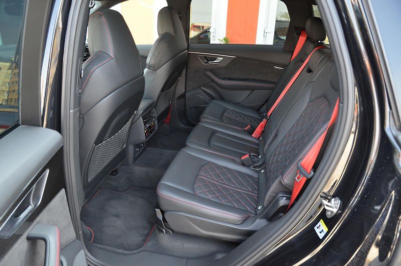 Audi SQ7 (2020) TDi V8 320kW Quattro EXCLUSIVE - fotka 31 z 45