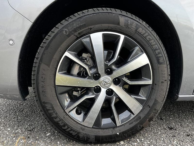 Toyota ProAce Verso 2.0D 8AT Family ODBĚR 1/2027 - fotka 12 z 31