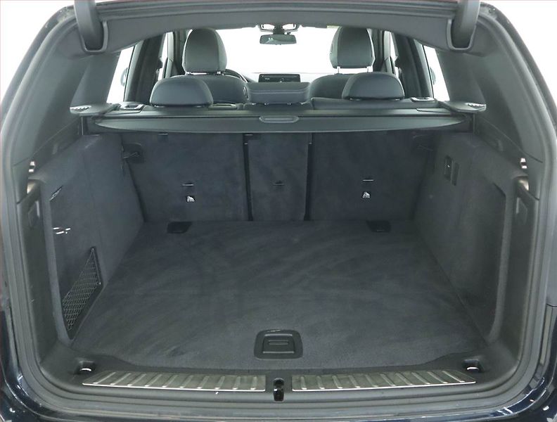 BMW iX3 (2021) 80 kWh, SoH 98% - fotka 14 z 25