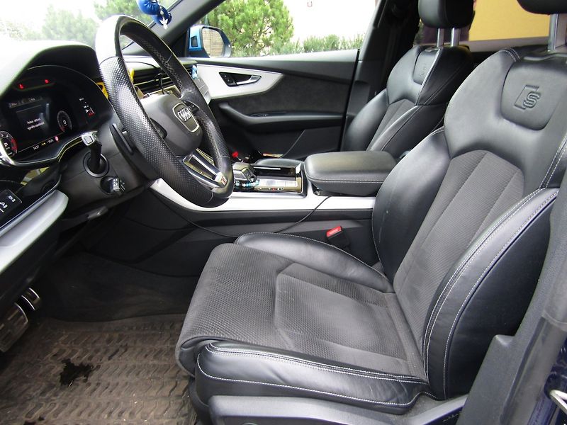 Audi Q8 (2021) 50 TDI 210kW  S-LINE - fotka 19 z 42