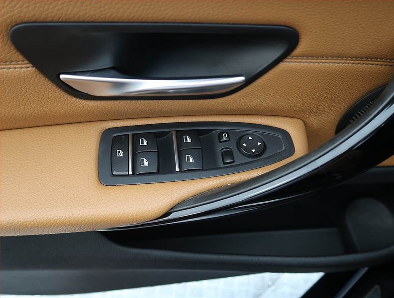 BMW Řada 4 (2018) 440i xDrive - fotka 26 z 26