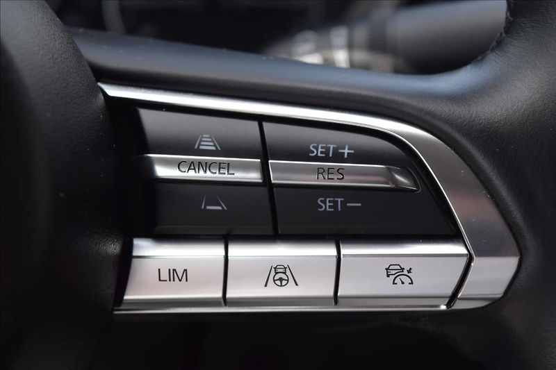 Mazda 3 2,0 i 90KW NÍZKÉ KM KUŽE ALU - fotka 40 z 55