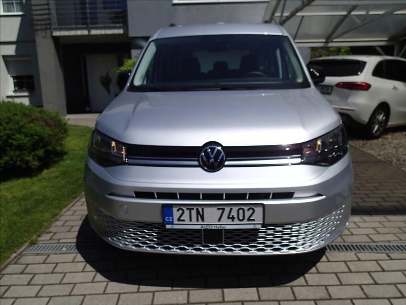 Volkswagen Caddy 1,5 1.maj. 26 000 Km, záruka - fotka 2 z 41