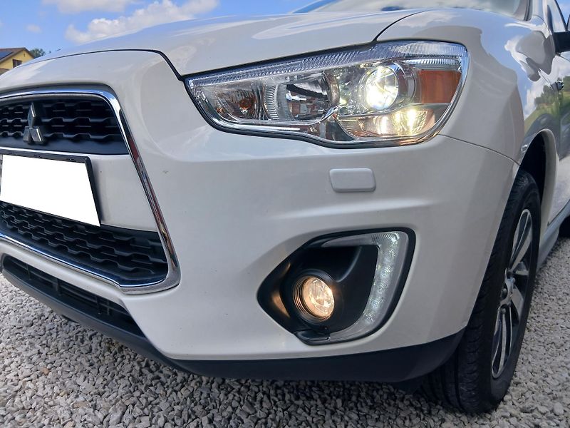 Mitsubishi ASX 2.3 Di-D AWD ČR 2.MAJ - fotka 27 z 33