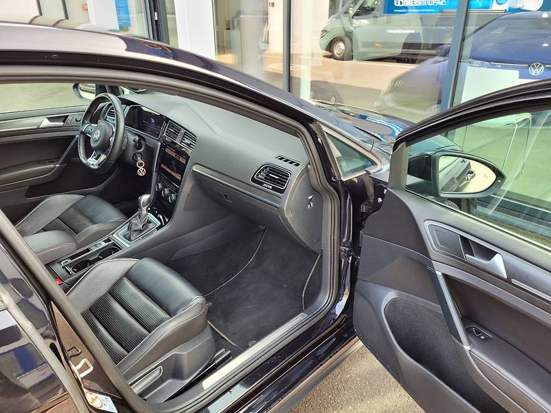 Volkswagen Golf 2.0 TDI GTD DSG Záruka 2roky - fotka 41 z 45