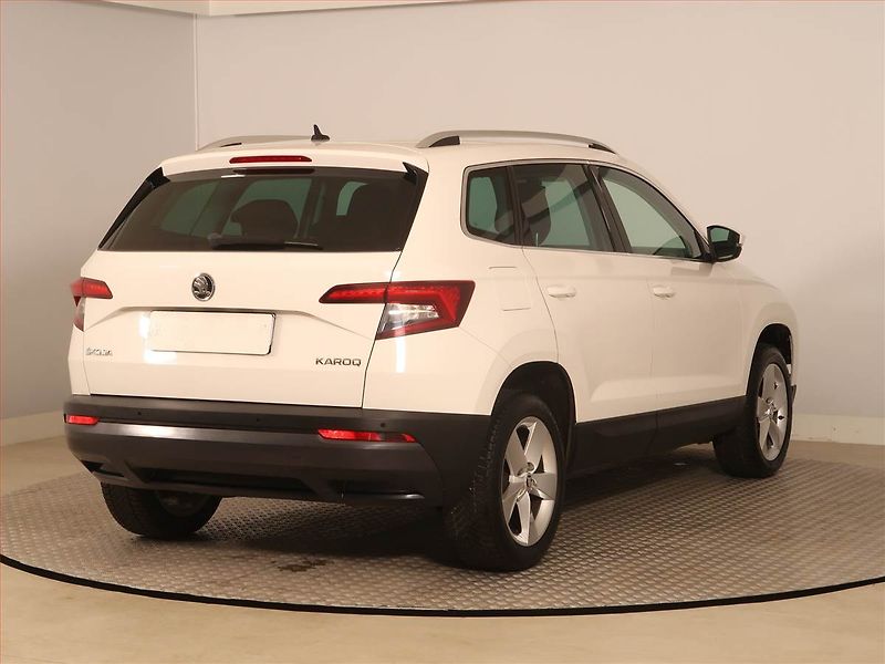 Škoda Karoq (2019) Style 1.6 TDI, Serv.kniha - fotka 5 z 19