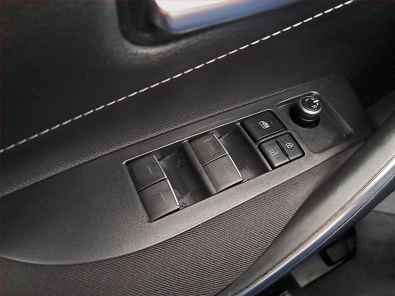 Toyota Corolla (2019) 1.2 Turbo, ČR,1.maj - fotka 15 z 17