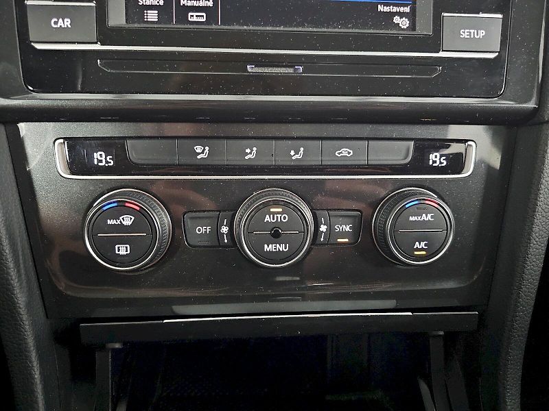 Volkswagen Golf (2018) 1.0TSI 81kW 6MT - fotka 20 z 28
