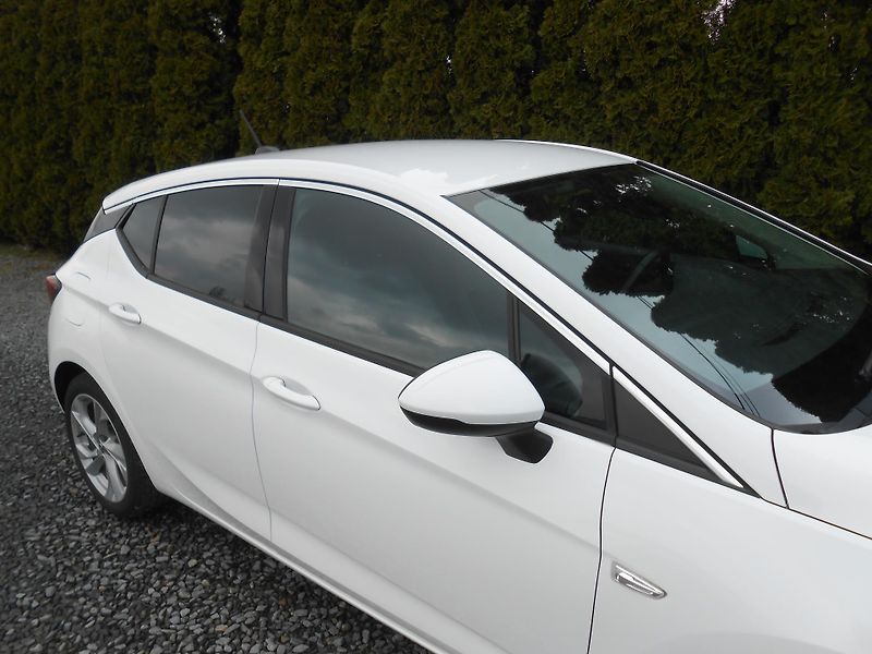 Opel Astra 1.2,KAMERA,NAVI,62TKm!! - fotka 12 z 41