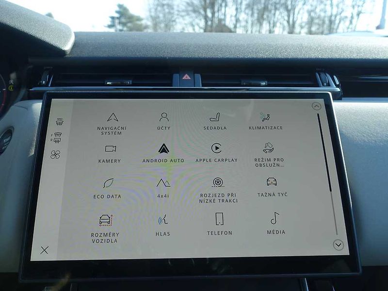 Land Rover Range Rover Velar 3,0 Dynamic SE D300 - fotka 27 z 41
