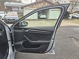 Škoda Octavia ZAMLUVENO ! 2,0TDi 85kw 17ALU - náhled 39