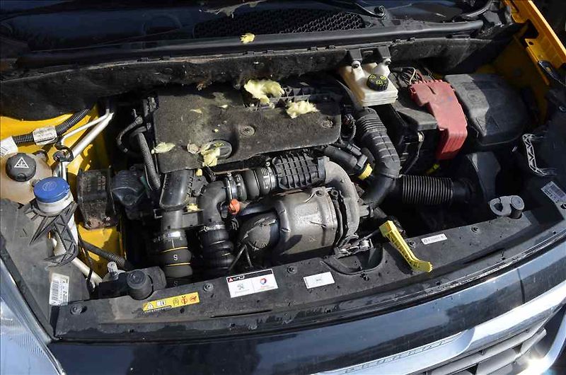 Peugeot Partner (2018) 1,6 HDI - fotka 9 z 19