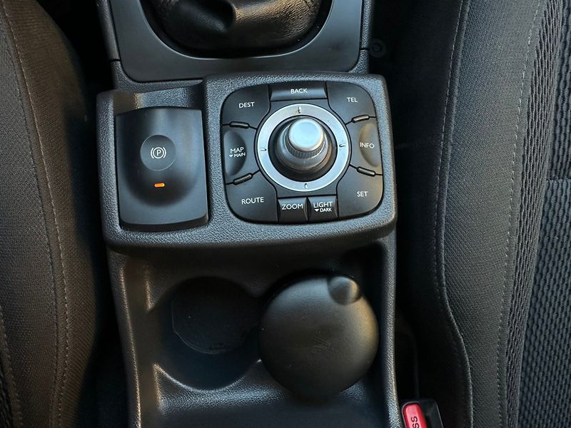 Renault Koleos 2.0dCi 4x4/Navi/Tempomat/1MAJ - fotka 27 z 28