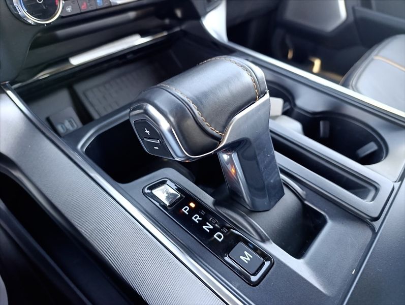 Ford F-150 3,5 Platinum Hybrid 360 kamera - fotka 20 z 43