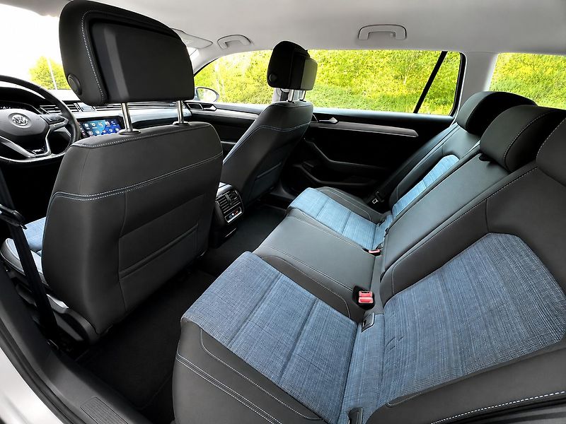 Volkswagen Passat (2020) - fotka 11 z 18
