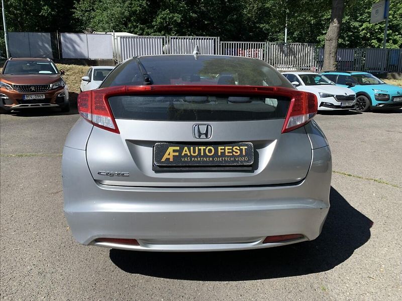 Honda Civic 1,3 i,ČR - fotka 6 z 16