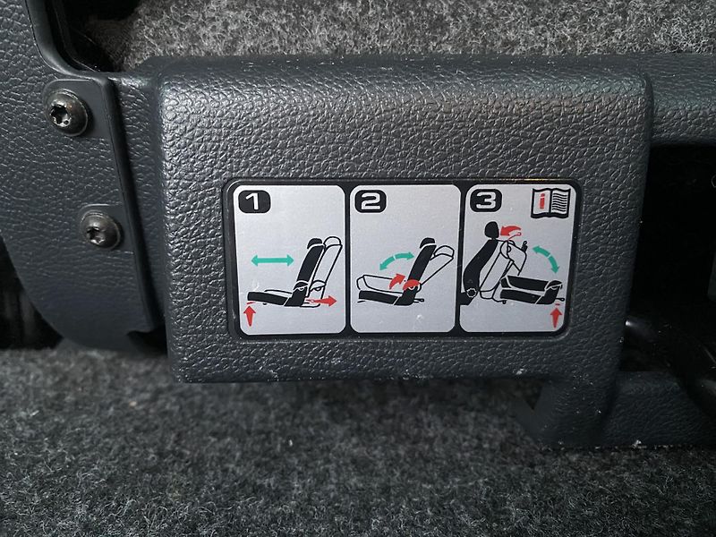 Škoda Roomster (2014) 1.2TSi MODEL NOIRE - fotka 55 z 65