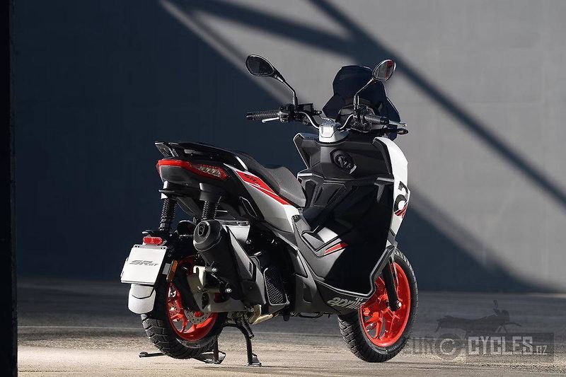 Aprilia SR GT 200 (2026) Sport, 0% navýšení - fotka 6 z 12