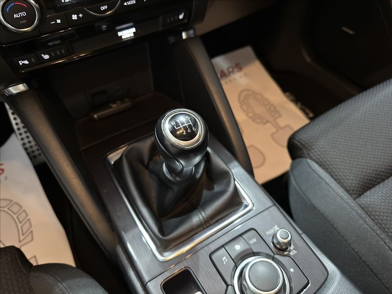 Mazda CX-5 2,0   i 121KW REZERVACE - fotka 21 z 38