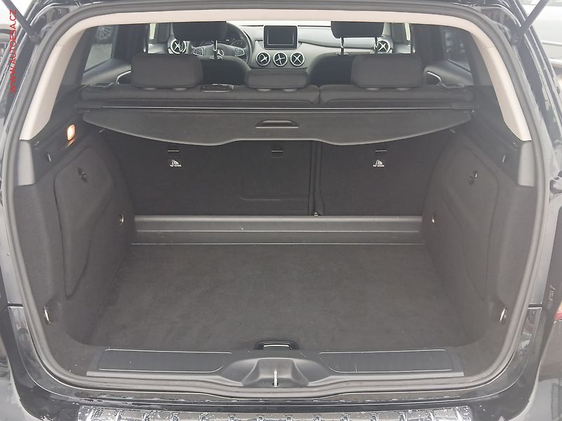 Mercedes-Benz Třídy B (2016) 1.6i B180, ČR, +kola - fotka 7 z 20