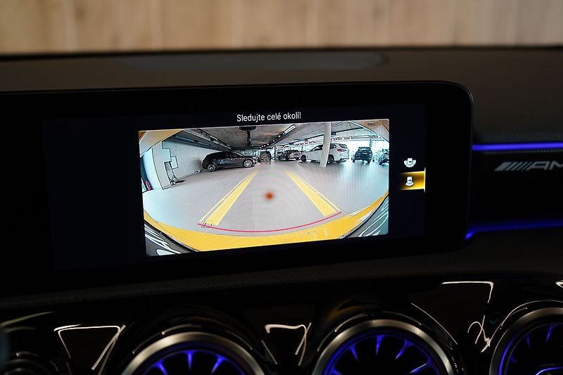 Mercedes-Benz Třídy A 35 AMG 4MATIC, AERO, Kamera - fotka 25 z 44