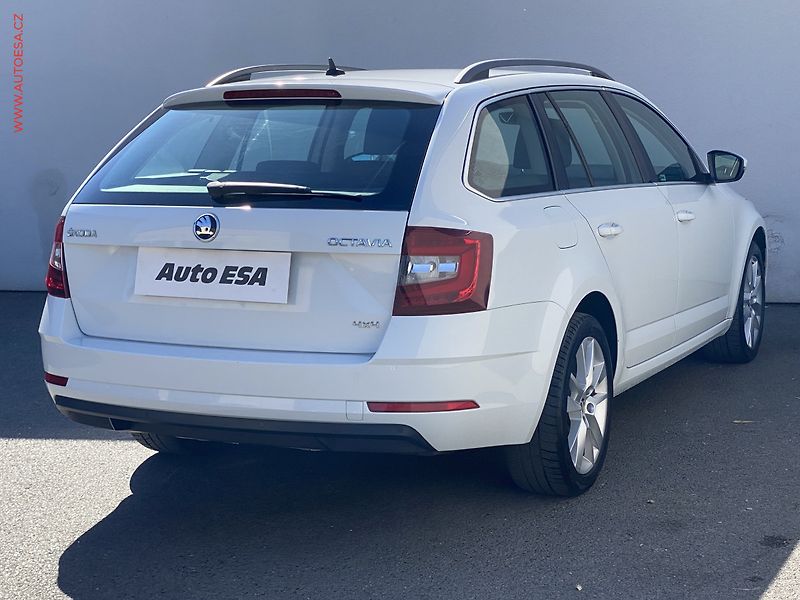 Škoda Octavia (2019) 1.6 TDi 4x4, 1.maj,ČR, Style - fotka 3 z 17