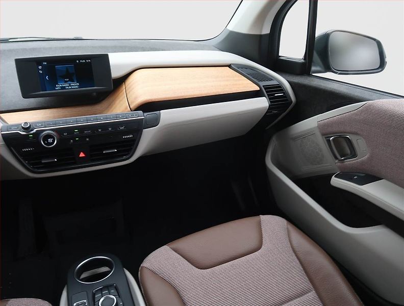 BMW i3 (2021) 120Ah BEV, SoH 93%, 33TKM - fotka 8 z 22