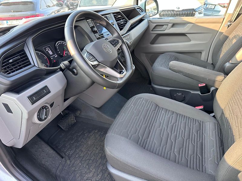 Volkswagen Caravelle 2.0 TDI 4Motion 110kW DSG - fotka 9 z 18