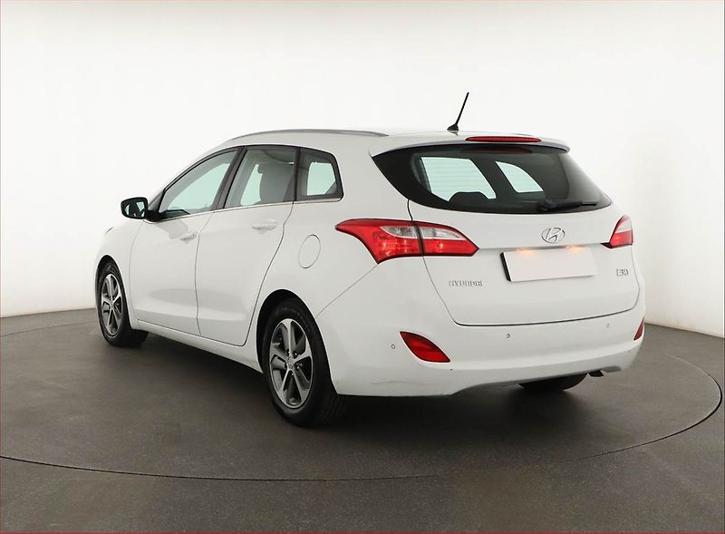 Hyundai i30 (2017) 1.6 CRDi, Serv.kniha, Tempomat - fotka 4 z 14