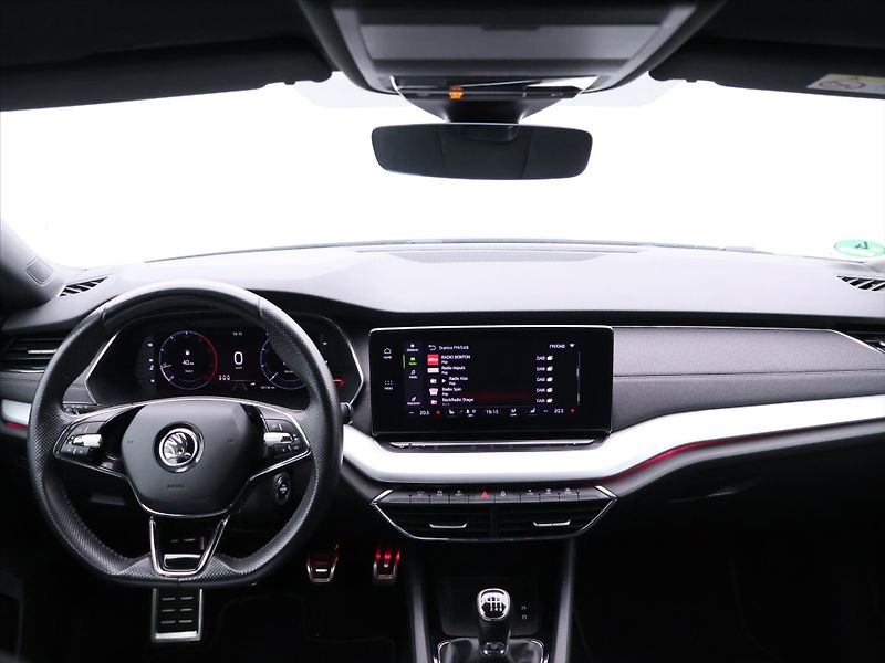 Škoda Octavia 2.0 TDI 110kW Style 1.Maj LED - fotka 26 z 33