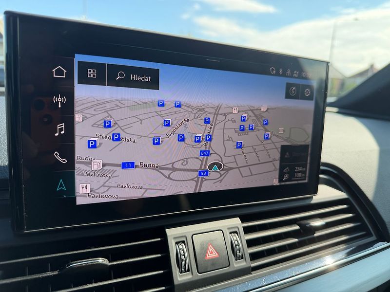 Audi Q5 S-line  2.0TDI 150kW Quattro S - fotka 13 z 23