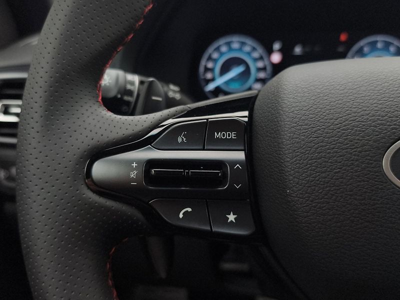 Hyundai i30 (2026) N-line 1.6 T-GDI MHEV 103kW, Č - fotka 11 z 28