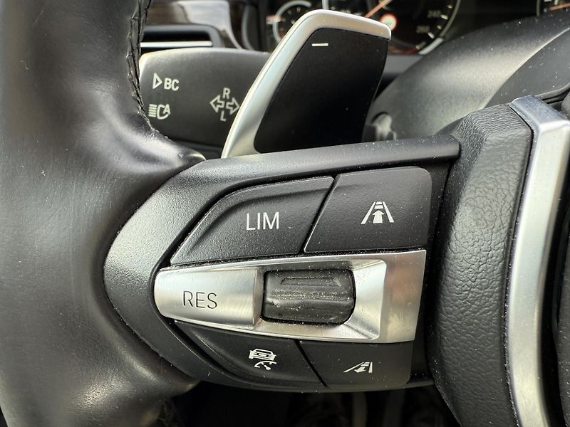 BMW Řada 6 650i xDRIVE M-PAKET LED NAVI - fotka 18 z 40