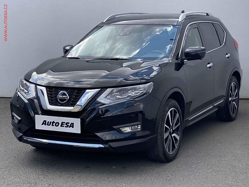 Nissan X-Trail (2019) 1.7 dCi 4x4, Tekna, LED - fotka 3 z 19