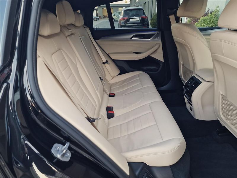 BMW X4 30d Xdrive M Sport, ČR,1.Maj. - fotka 15 z 50