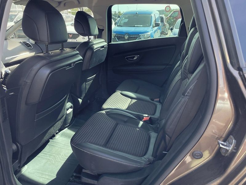 Renault Grand Scénic (2018) 1.7 dCi,110kW,Intens - fotka 29 z 37
