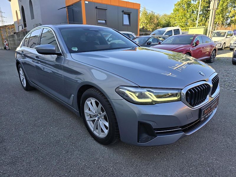 BMW Řada 5 210kW XDRIVE HEADup - DPH - fotka 2 z 53